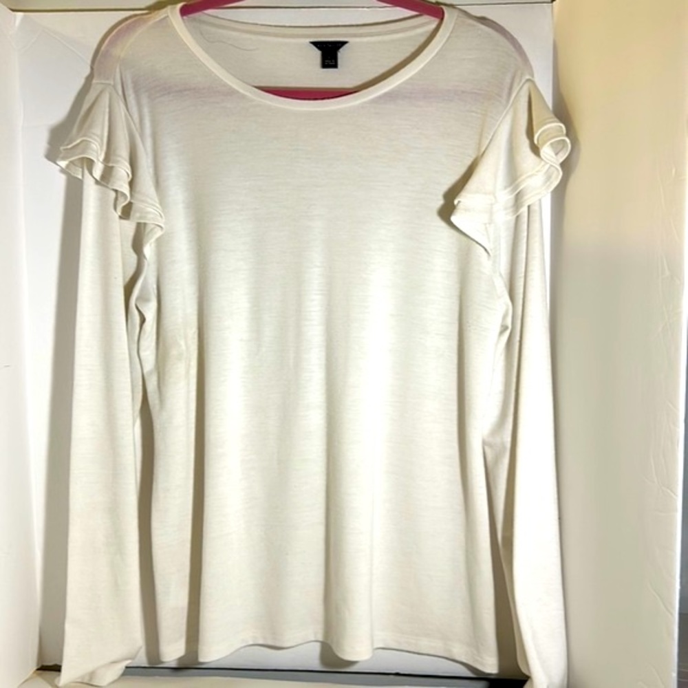 Ann Taylor flounce sleeves top size Large cottage core white